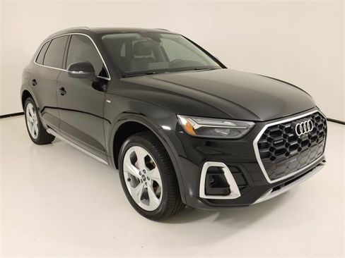 Certified 2025 Audi Q5 2.0T Premium Plus w/ Premium Plus Package image 7