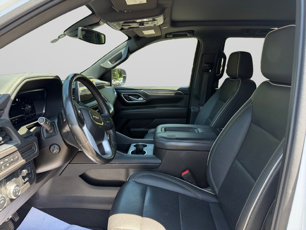 Used 2022 GMC Yukon SLT w/ SLT Luxury Package AWD/4WD image 13