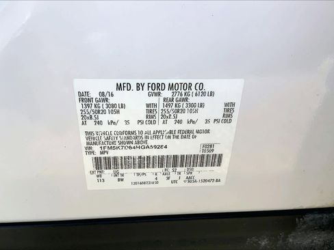 Used 2017 Ford Explorer XLT w/ Equipment Group 202A FWD image 34