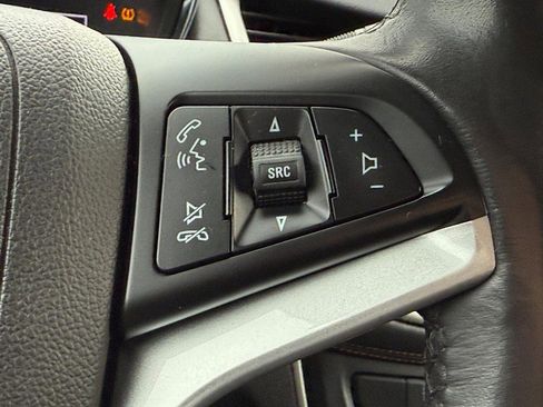 Used 2019 Chevrolet Trax LT w/ LT Convenience Package image 14