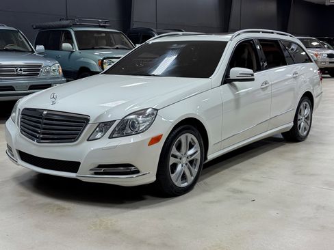 Used 2011 Mercedes-Benz E 350 4MATIC Wagon image 8