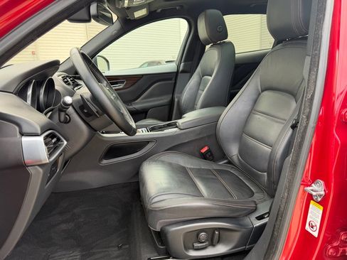 Used 2017 Jaguar F-PACE Prestige AWD/4WD image 12