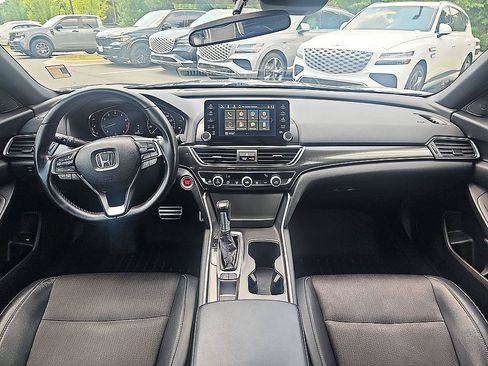 Used 2018 Honda Accord Sport image 27