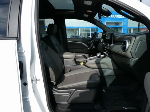 Certified 2024 Chevrolet Colorado ZR2 w/ ZR2 Convenience Package III image 15