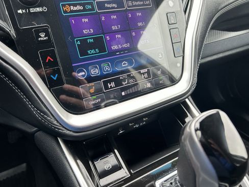 Used 2022 Subaru Outback Premium image 28