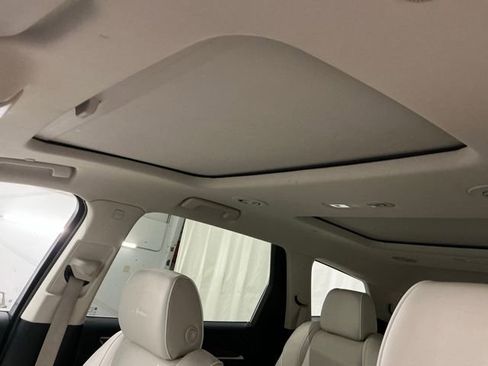 Used 2023 Buick Enclave Avenir w/ Avenir Technology Package image 16