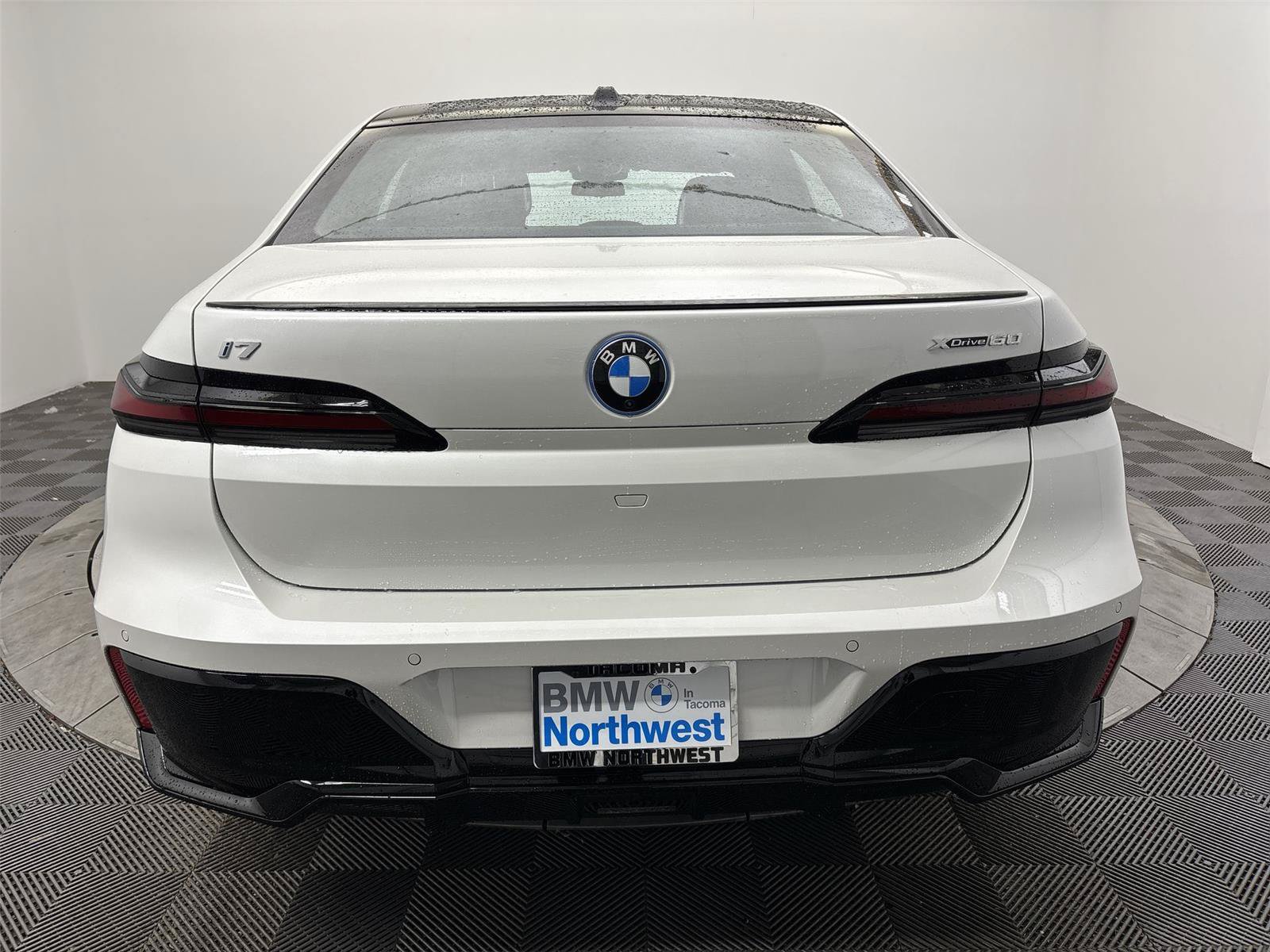 Used 2026 BMW i7 xDrive60 AWD/4WD image 15
