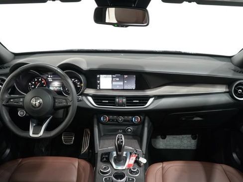 Used 2023 Alfa Romeo Stelvio Ti AWD/4WD image 13