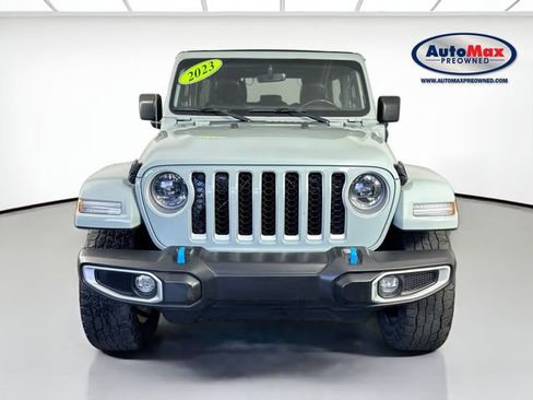 Used 2023 Jeep Wrangler Unlimited Sahara w/ Cold Weather Group AWD/4WD image 7