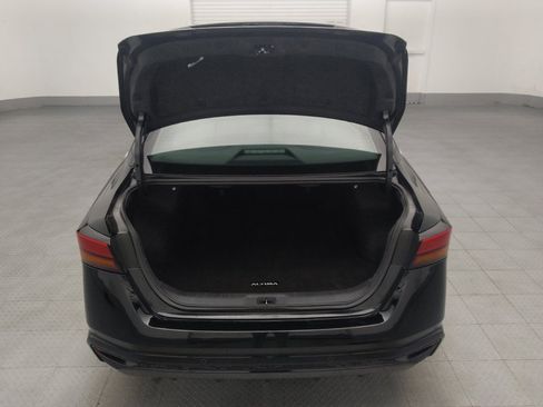 Used 2025 Nissan Altima 2.5 SV FWD image 29
