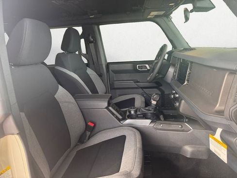 New 2025 Ford Bronco 4-Door image 15