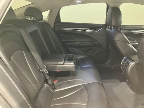 Used 2018 Buick LaCrosse Premium image 40