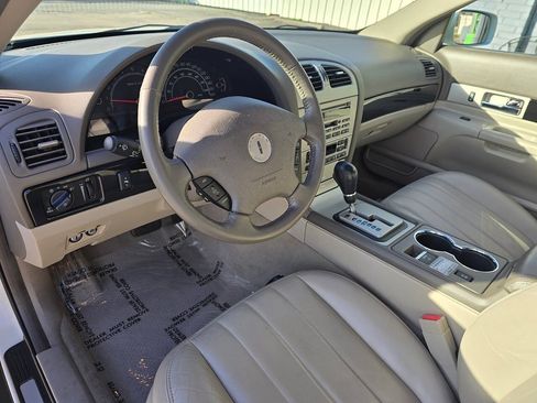 Used 2004 Lincoln LS RWD image 20
