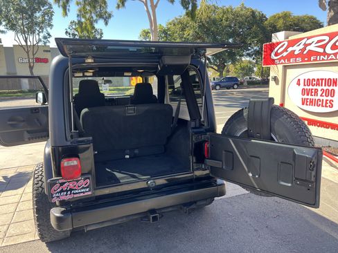 Used 2006 Jeep Wrangler Unlimited image 25