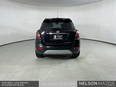Used 2019 Buick Encore Sport Touring FWD image 9