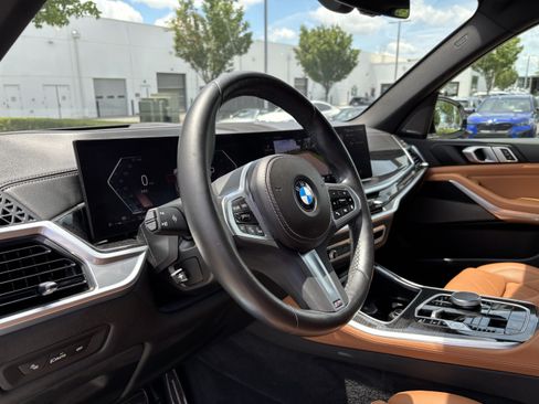 Used 2024 BMW X5 sDrive40i w/ M Sport Package RWD image 17