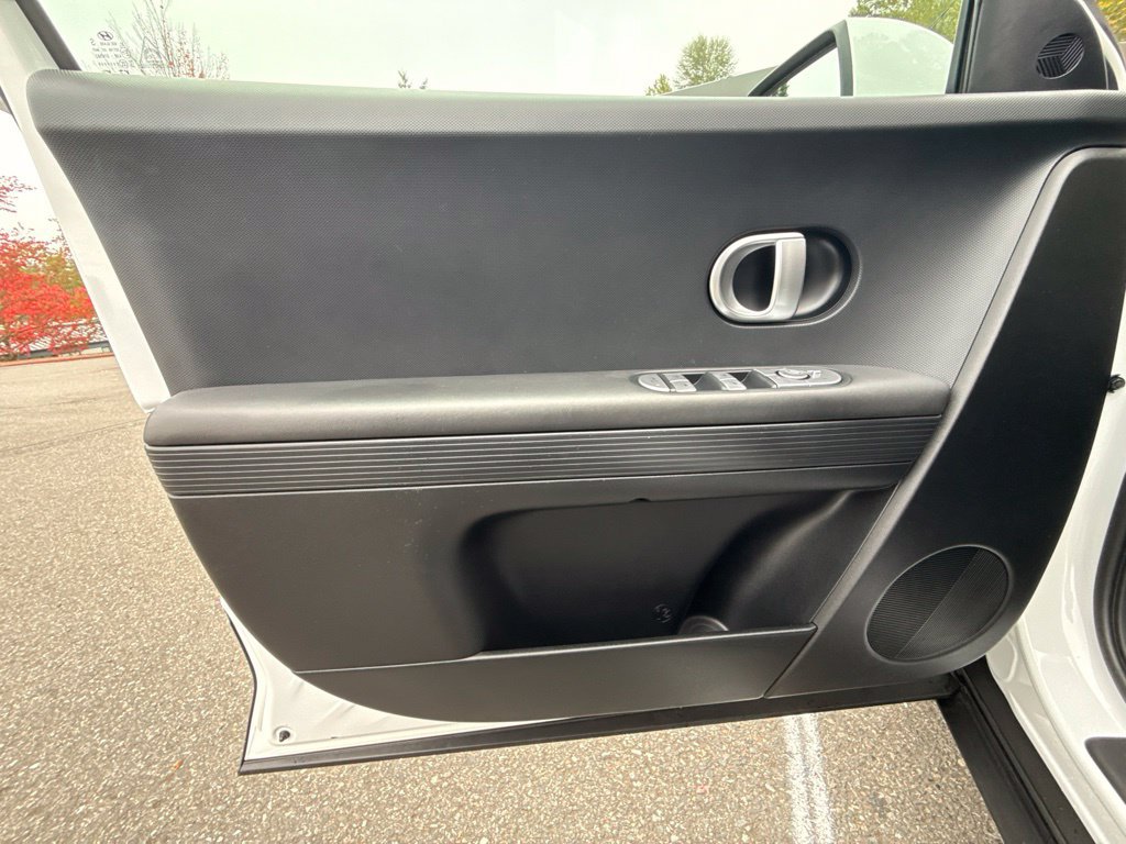 Used 2024 Hyundai Ioniq 5 SEL AWD/4WD image 14