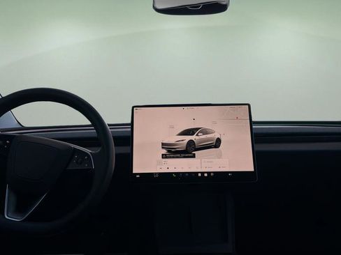 Used 2025 Tesla Model 3 Long Range AWD/4WD image 7