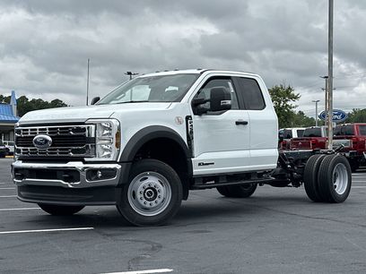 New 2025 Ford F450 XL w/ XL Chrome Package