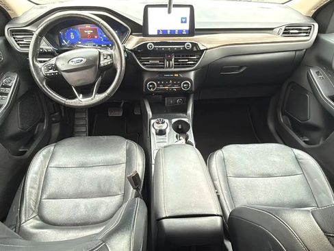 Used 2020 Ford Escape Titanium image 30