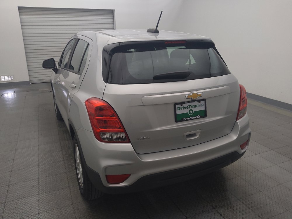 Used 2020 Chevrolet Trax LS FWD image 6