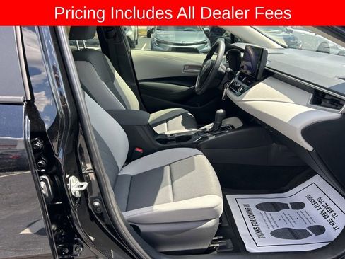 Used 2023 Toyota Corolla LE FWD image 18
