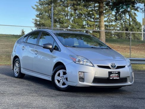 Used 2010 Toyota Prius FWD image 2