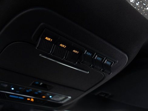 Used 2025 Ford F150 Raptor AWD/4WD image 41
