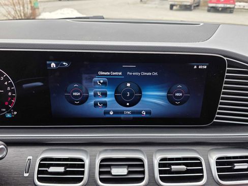 Used 2026 Mercedes-Benz GLE 450e 4MATIC image 27