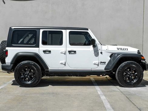 Used 2020 Jeep Wrangler Unlimited Sport image 7