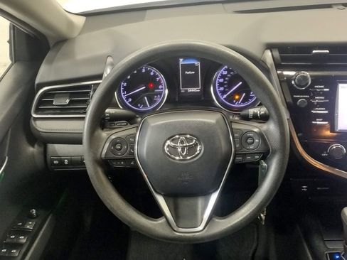 Used 2019 Toyota Camry LE w/ Carpet Mat Package FWD image 31