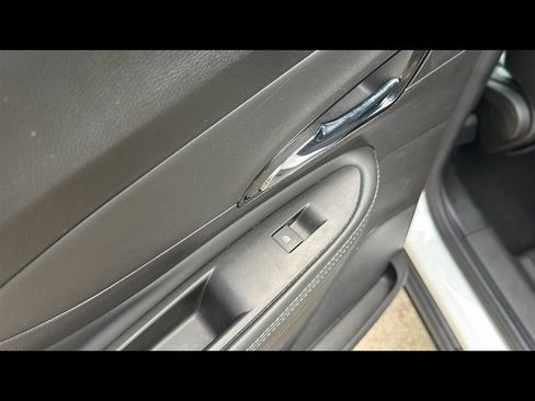Used 2022 Buick Encore Preferred w/ Safety Package AWD/4WD image 22