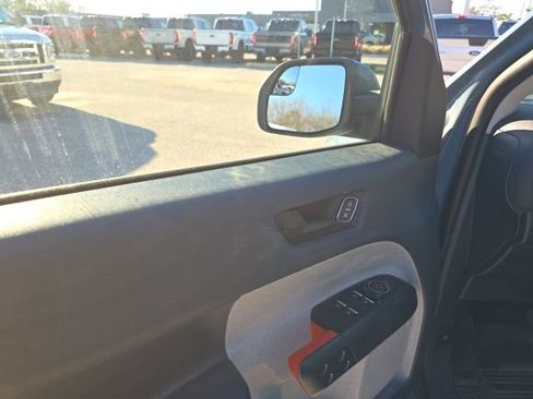 Used 2022 Ford Maverick XLT image 9