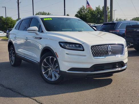 Used 2023 Lincoln Nautilus Reserve AWD/4WD image 34