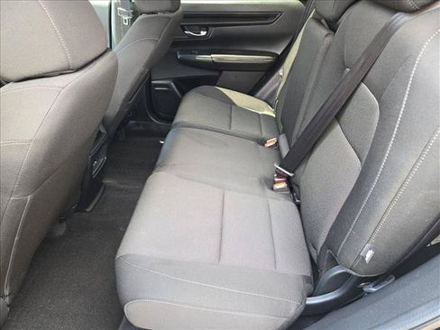 Used 2025 Honda CR-V EX image 19
