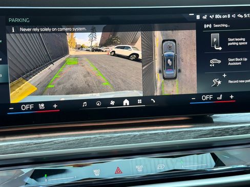Used 2023 BMW 740i w/ Parking Assistance Package RWD image 18