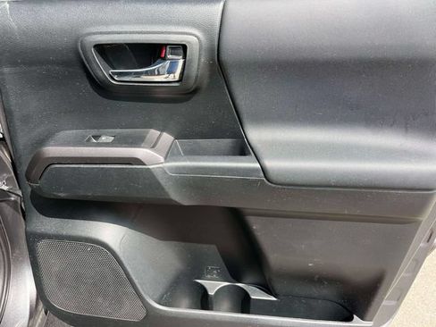 Used 2021 Toyota Tacoma 2WD Double Cab image 19