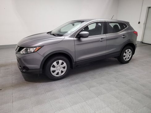 Used 2019 Nissan Rogue Sport S FWD image 2