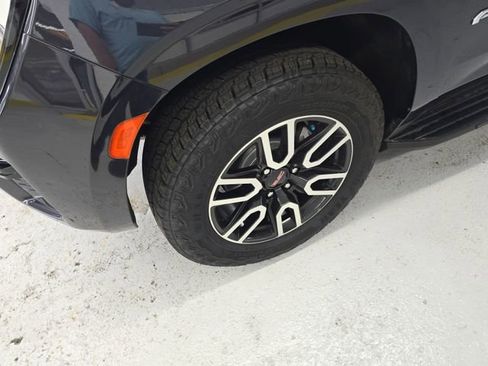 Used 2023 GMC Yukon XL AT4 w/ LPO, Floor Liner Package AWD/4WD image 9