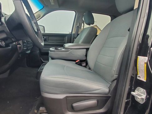 Used 2018 RAM 1500 Express w/ Express Value Package image 14