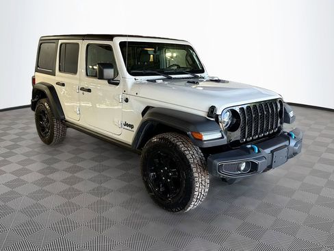 Used 2023 Jeep Wrangler Unlimited w/ Cold Weather Group AWD/4WD image 4