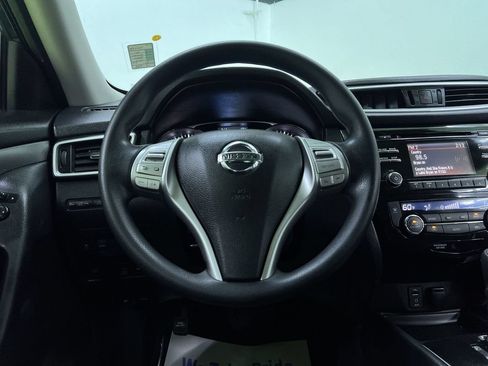 Used 2016 Nissan Rogue SV AWD/4WD image 20