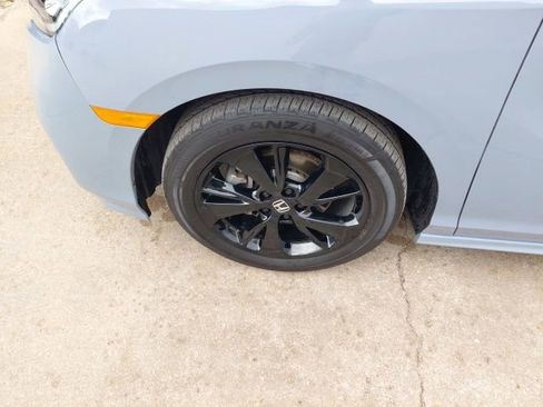 Used 2023 Honda Odyssey Sport image 37