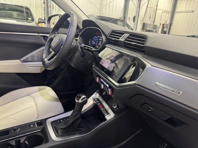 Certified 2023 Audi Q3 2.0T Premium w/ Convenience Package AWD/4WD image 29