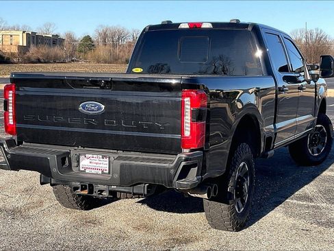 Used 2023 Ford F250 Lariat w/ Lariat Ultimate Package image 4