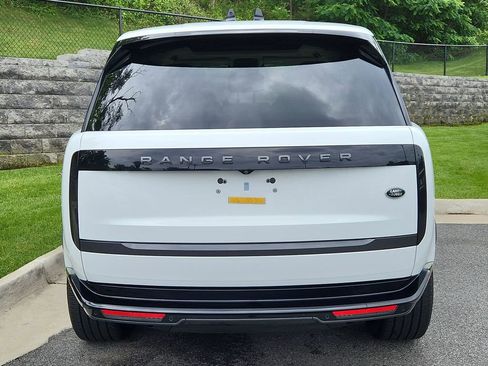 Used 2023 Land Rover Range Rover SE AWD/4WD image 7