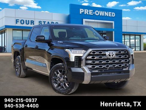Used 2025 Toyota Tundra Platinum AWD/4WD image 1