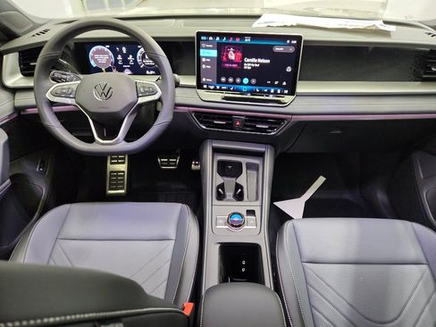 New 2026 Volkswagen Tiguan SE R-Line image 7