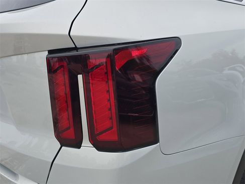 New 2026 Kia Sorento S image 11