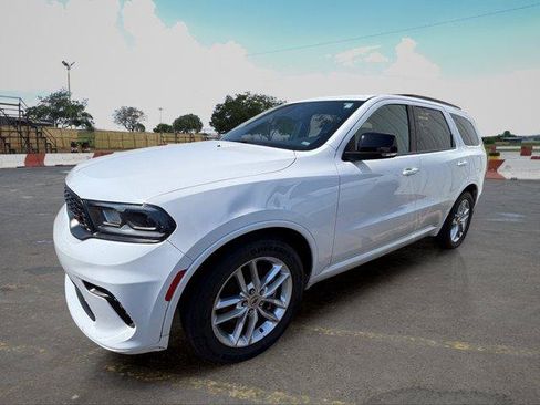 Used 2024 Dodge Durango GT RWD image 5